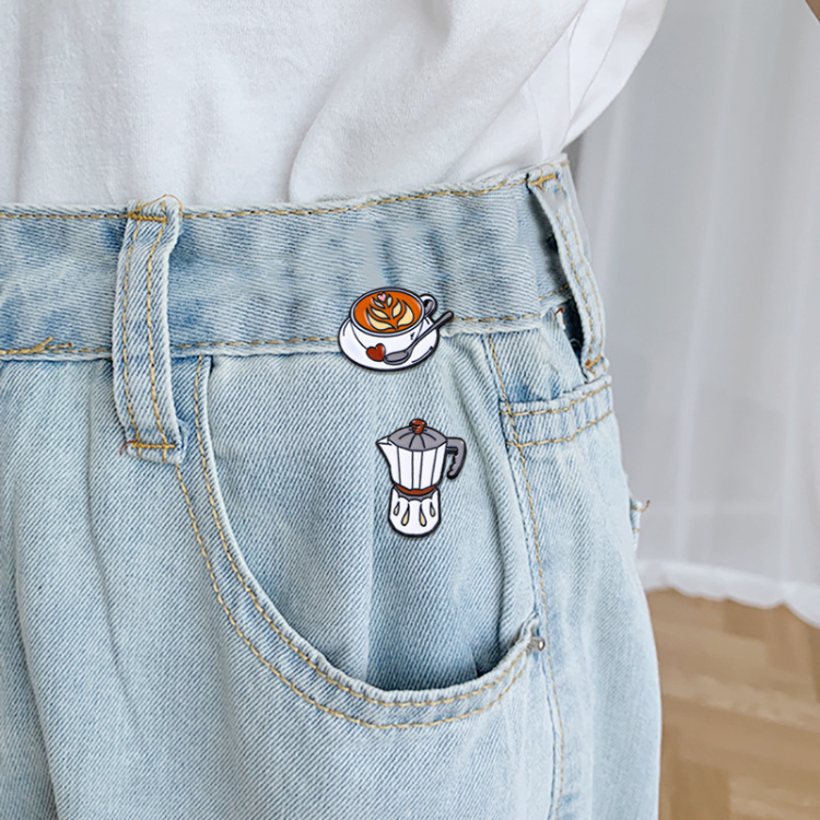 PIn o broche - Cafe