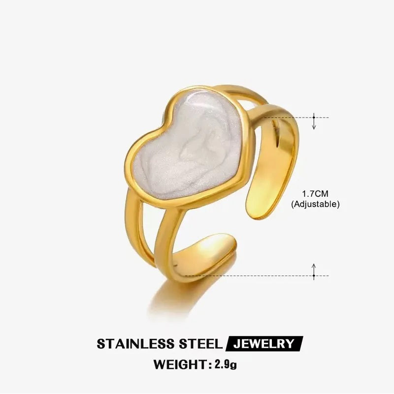 Anillos dorados con blanco
