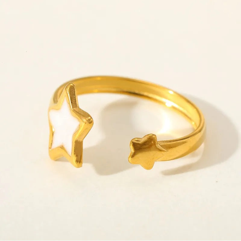 Anillos dorados con blanco