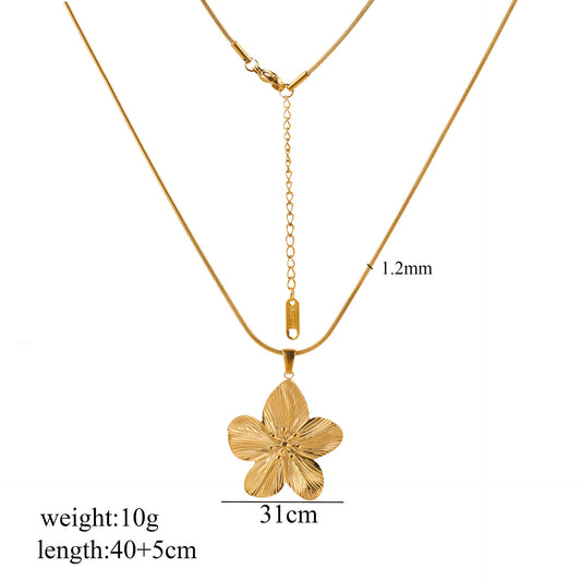 Cadena de acero con dije de flor