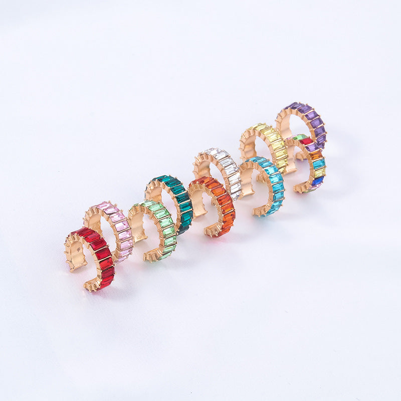 Earcuffs con cristales de colores