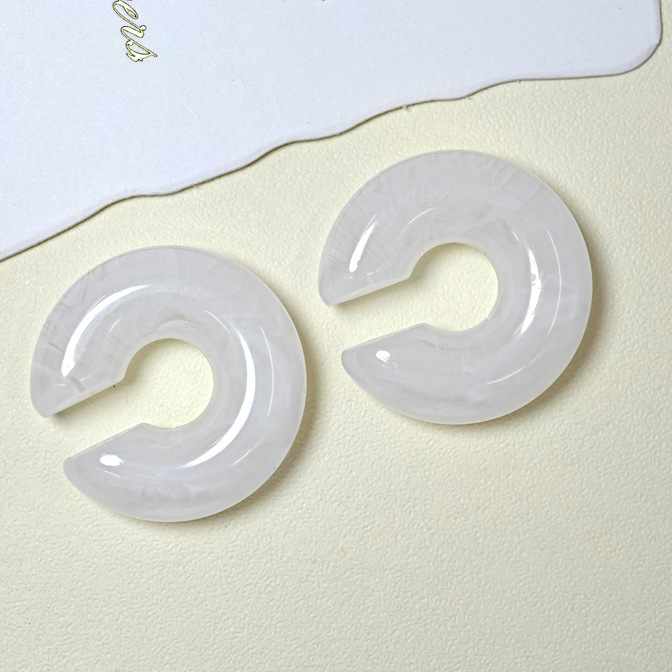 Earcuffs chunky acrilicos
