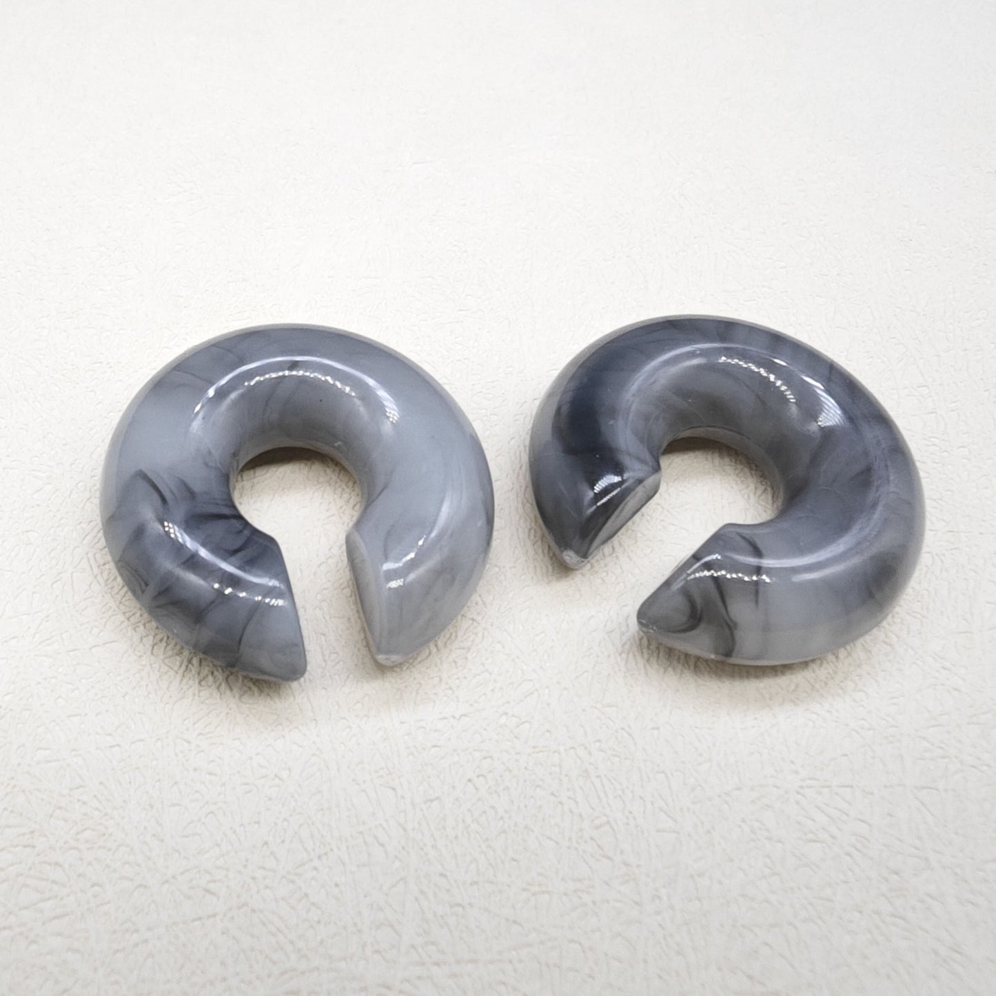 Earcuffs chunky acrilicos