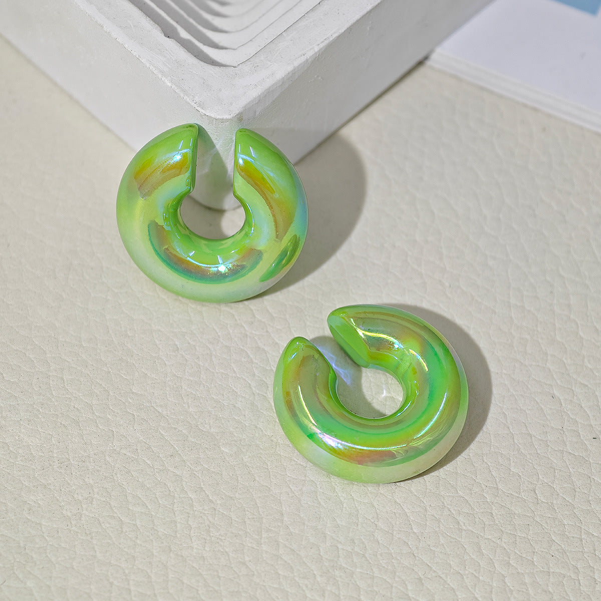 Earcuff chunky acrilicos