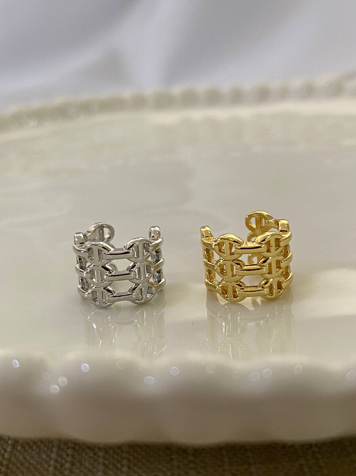 Earcuffs