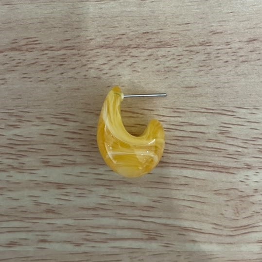 Zarcillos tipo gota acrilicos de colores
