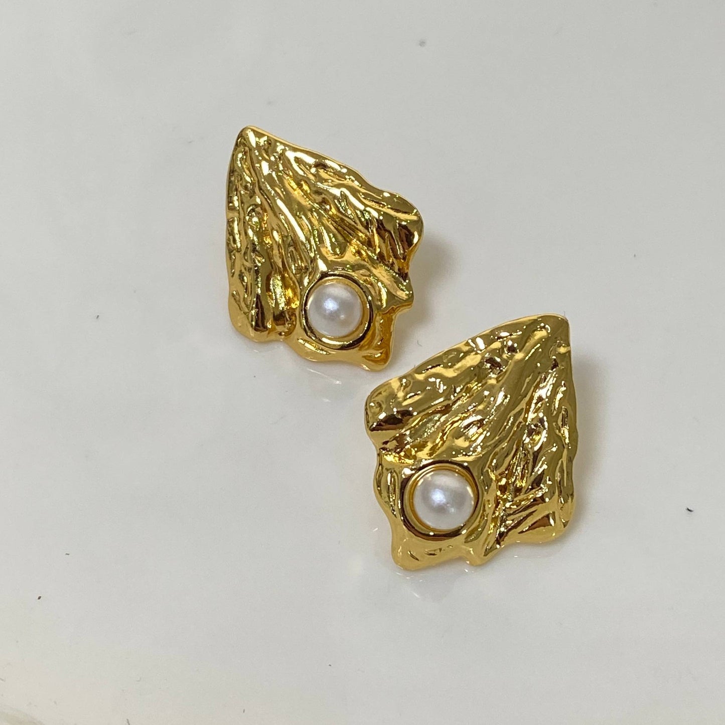 Zarcillos de acero